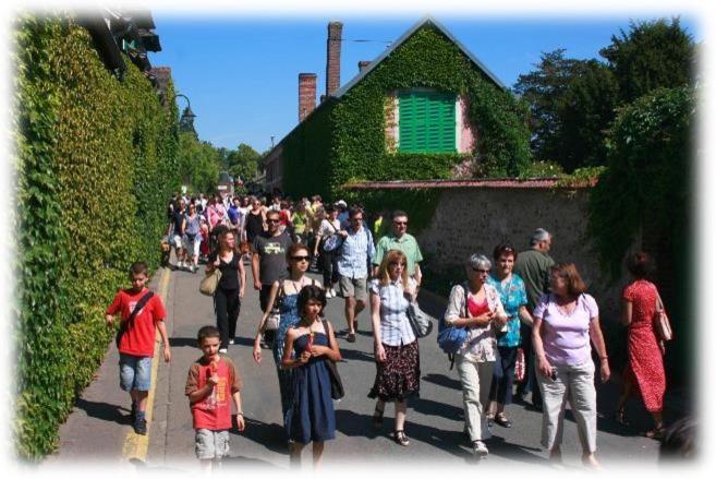 La Petite Maison De Giverny - Privatisation Gite De Charme 5 Etoiles Au Coeur Du Village - 3 Chambres Buitenkant foto